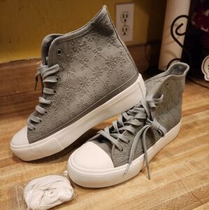 American eagle embroidered high top sneakers size 9